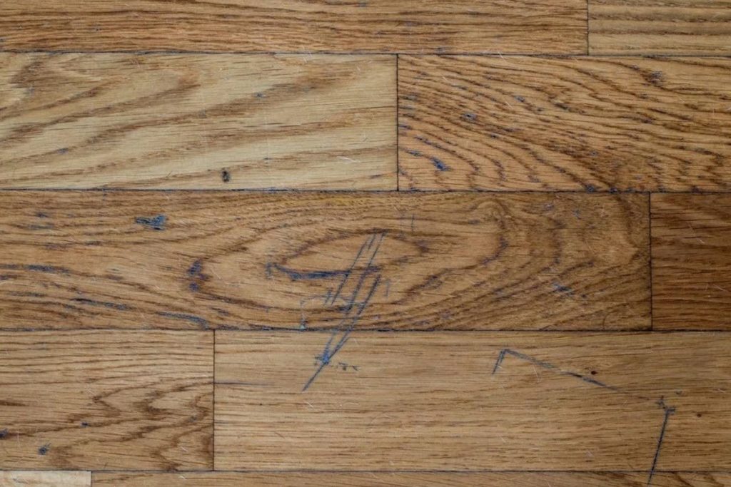 Effective Hardwood Floor Scratch Repair