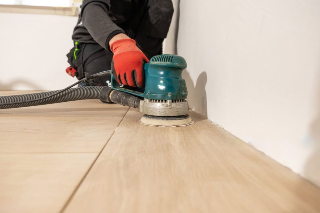 wooden floor polishing